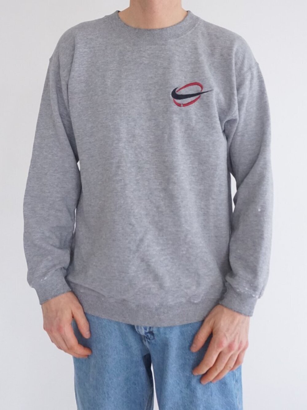 Vintage Nike Grey Small Swoosh Embroidered Logo Crewneck Sweatshirt Pullover L